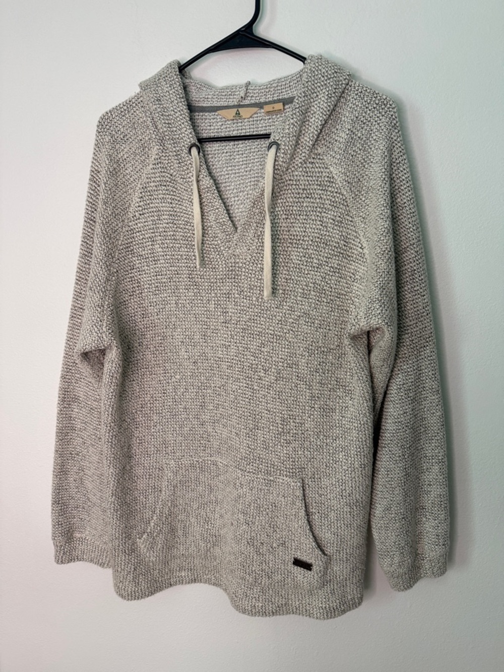 Ascend Men’s Knit V-Neck Hoodie Size L Beige Pullover Sweater Like New